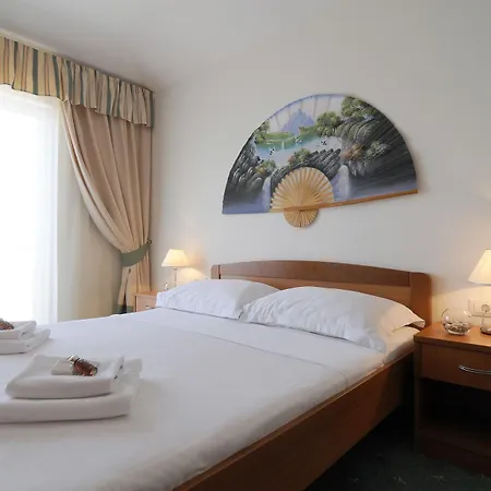 Rosina 4* Makarska