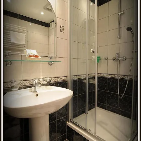 Rosina Hotel