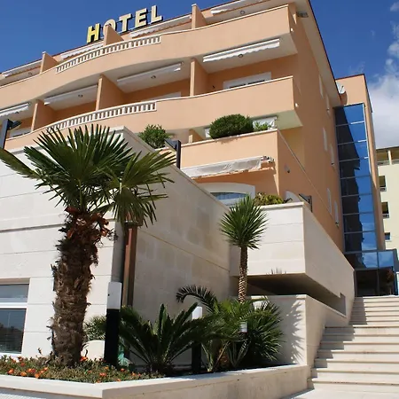 Hotel Rosina 4*