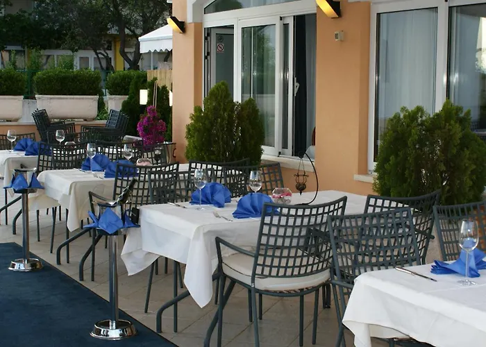 Rosina Otel Makarska