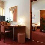 Rosina Hotel 4*