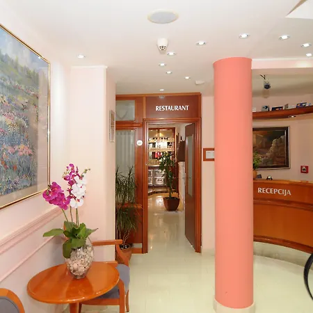 Hotel Rosina Makarská