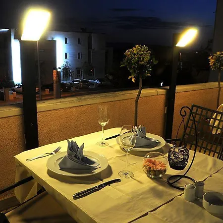 Rosina 4* מאקרסקה