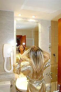 Rosina Hotel 4*