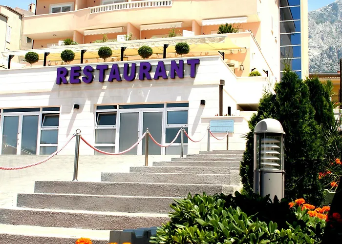 Rosina Μακάρσκα