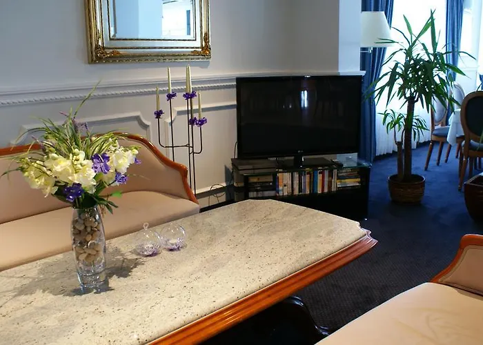 Отель Rosina 4*